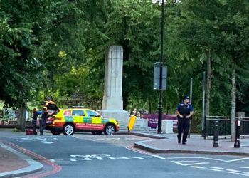 Police and air ambulance were called out to Forbury Gardens earlier this evening. Picture: Phil Creighton
