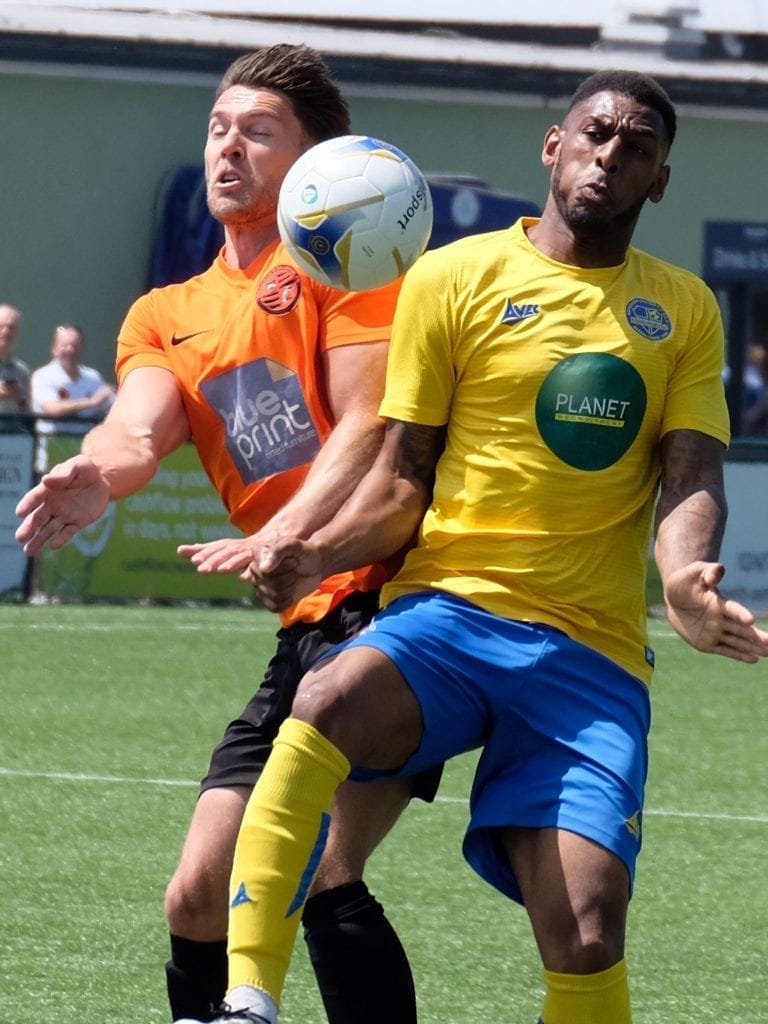 Wokingham & Emmbrook v Abingdon United Pictures: Andrew Batt FootballinBerkshire