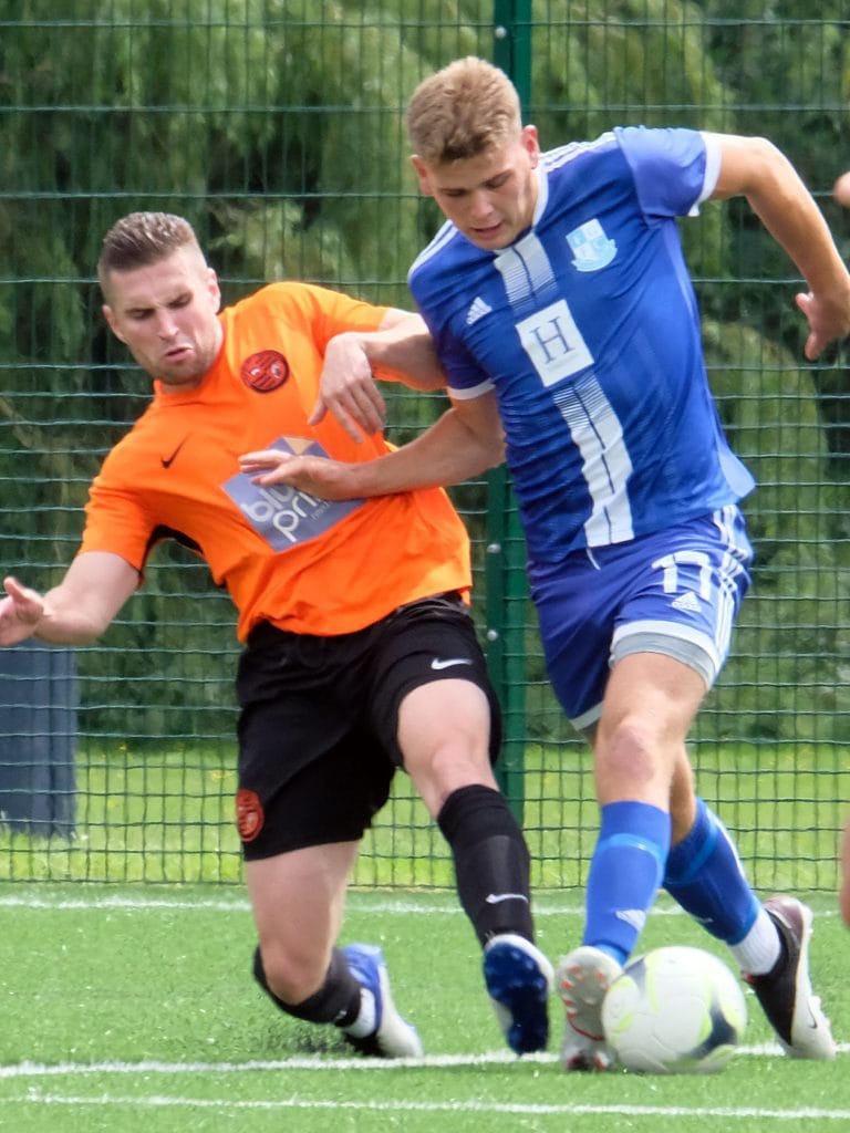 Wokingham & Emmbrook v Frimley Green pictures: Andrew Batt FootballinBerkshire