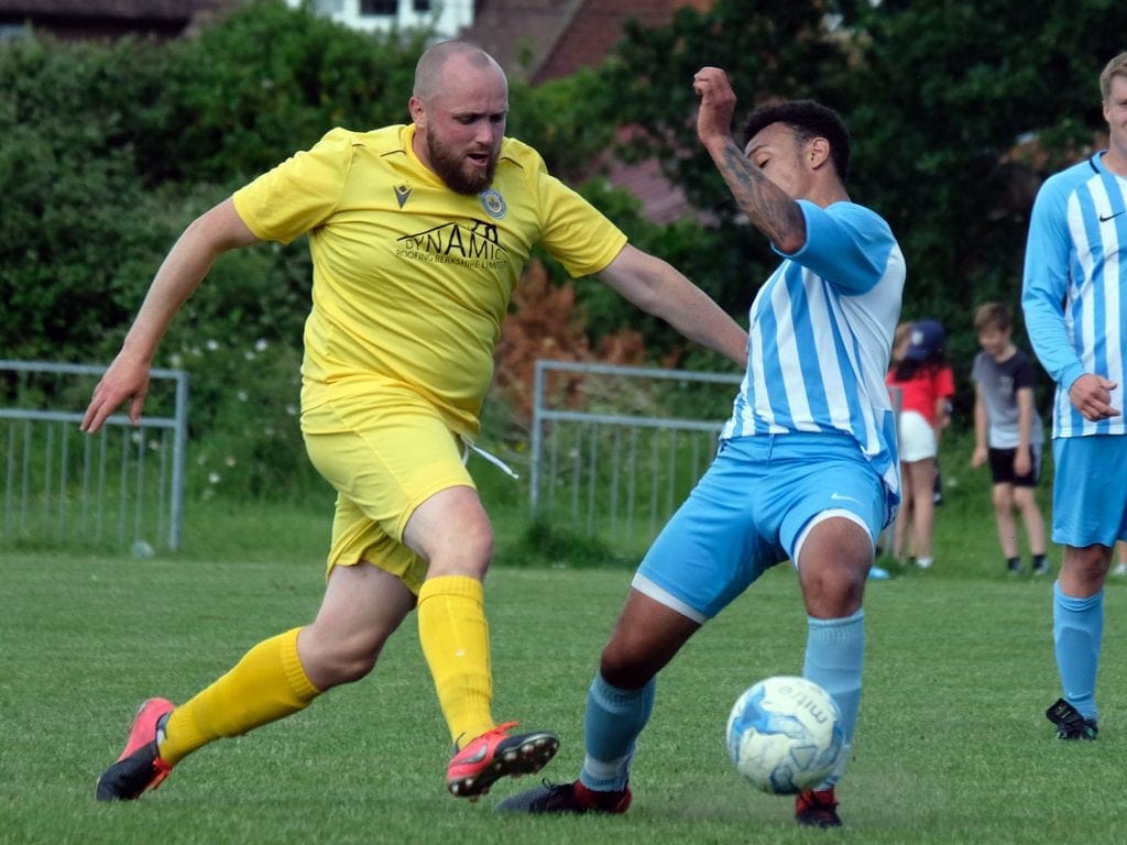 Finchampstead FC v Mortimer Pictures: Andrew Batt FootballinBerkshire