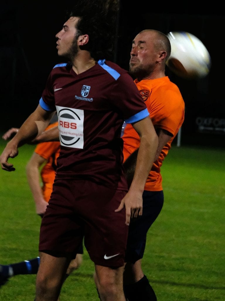 Wokingham & Emmbrook v Milton United