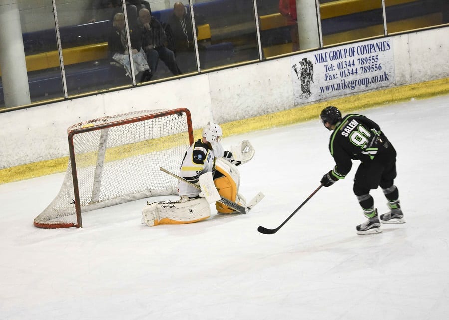 Alex Mettam denies Pasi Salonen - one of several vital saves made by the netminder (Picture: Bob Swann)