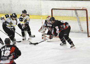 Bees v Manchester Mar  Galazzi and Thompson