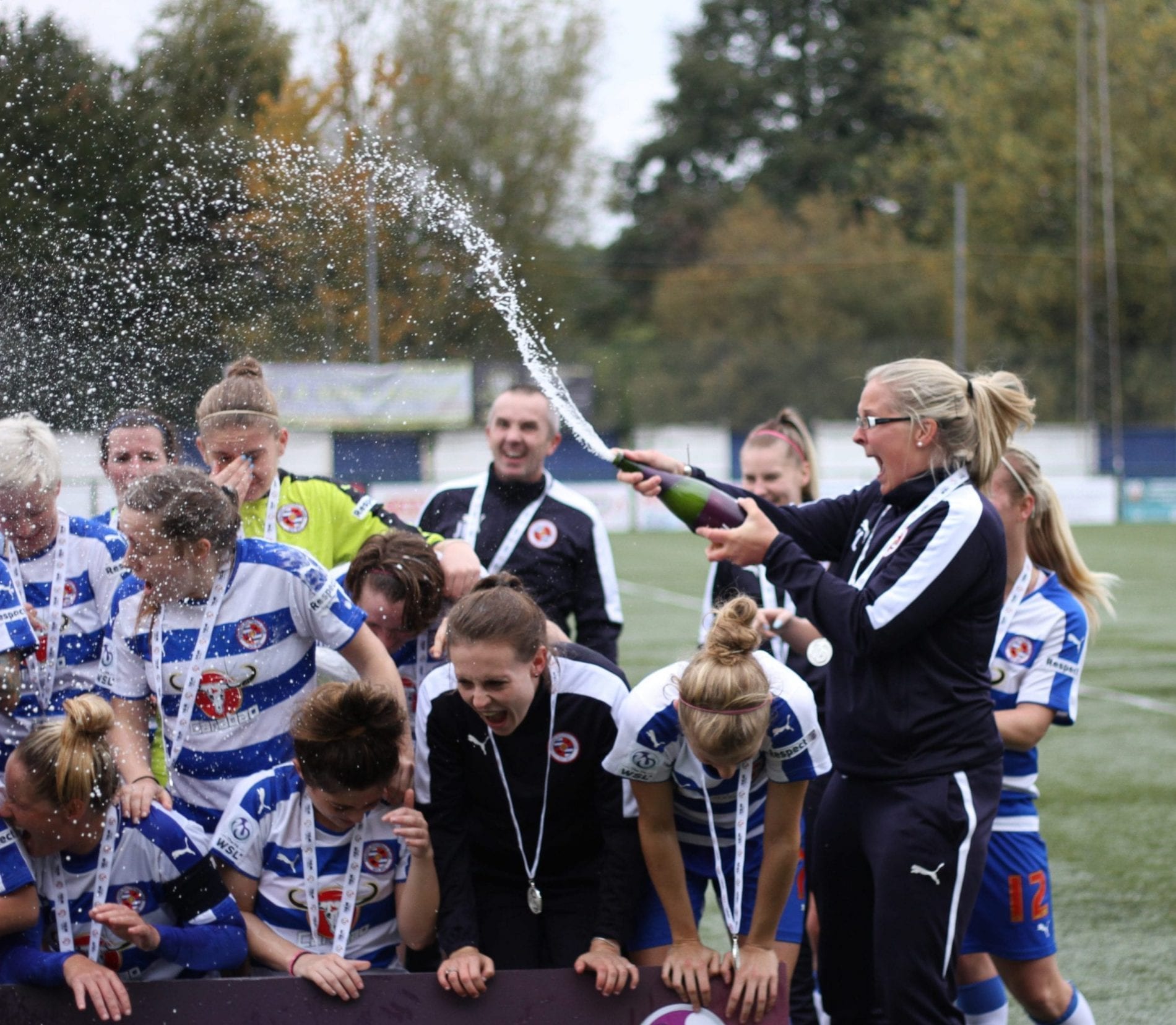 ReadingFCWomencelebrate PicbyNigelHoyle/GoalShots