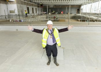 Cllr Bill Soane, Wokingham borough Mayor visits the centre. Picture: Stewart Turkington