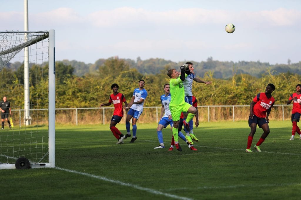 Eversley & California v Langley Pictures: Richard Milam