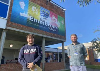 Emmbrook School