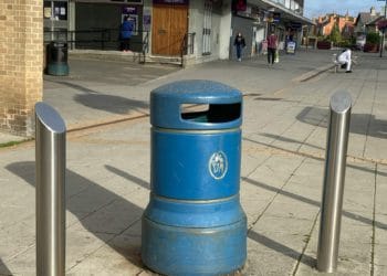 A litter bin in Woodley town centre. Opposition councillors wanted to see them gradually replaced with bins that had areas for recycling as well as waste, but the motion was rejected by Conservative councillors at a meeting of the council on September 23, 2021 Picture: Phil Creighton