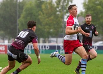 Titans v Rams Pictures: Paul Clark