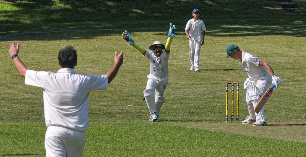 Crowthorne & Crown Wood 2s (batting) v Shinfield 2s An appeal, turned down.