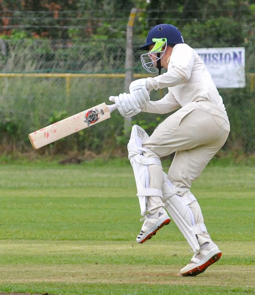 Emmbrook & Bearwood (batting) v Hurley 2s Adrian Trueman batting