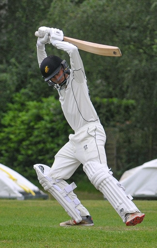 Finchampstead v Henley Gregory Smith (Finchampstead) batting.
