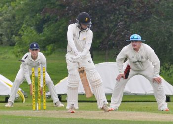 Finchampstead (batting) v Thame Town.Greg Smith batting.