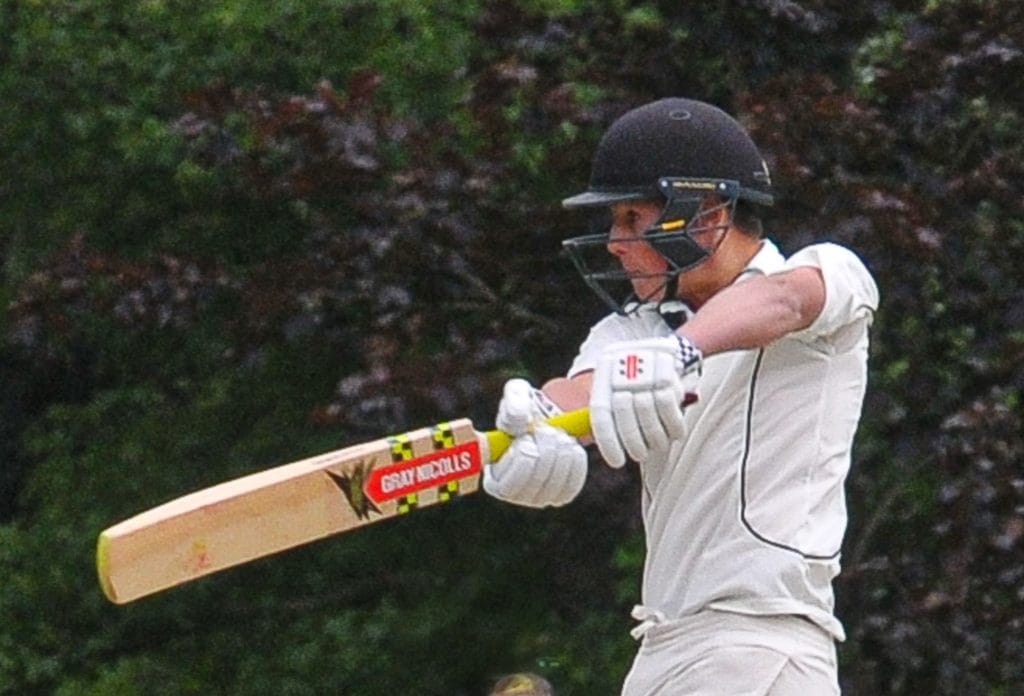 Finchampstead (batting) v Thame Town.Jed Crerar batting