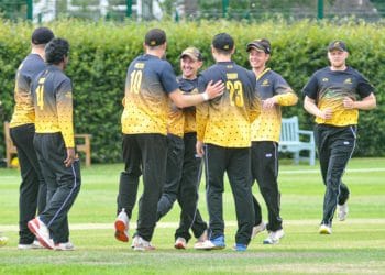 Finchampstead v Buckingham Town (batting). Finchampstead celebrate taking a wicket.