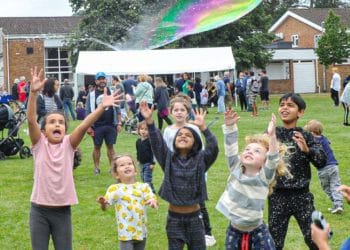 winnersh fete bubbles