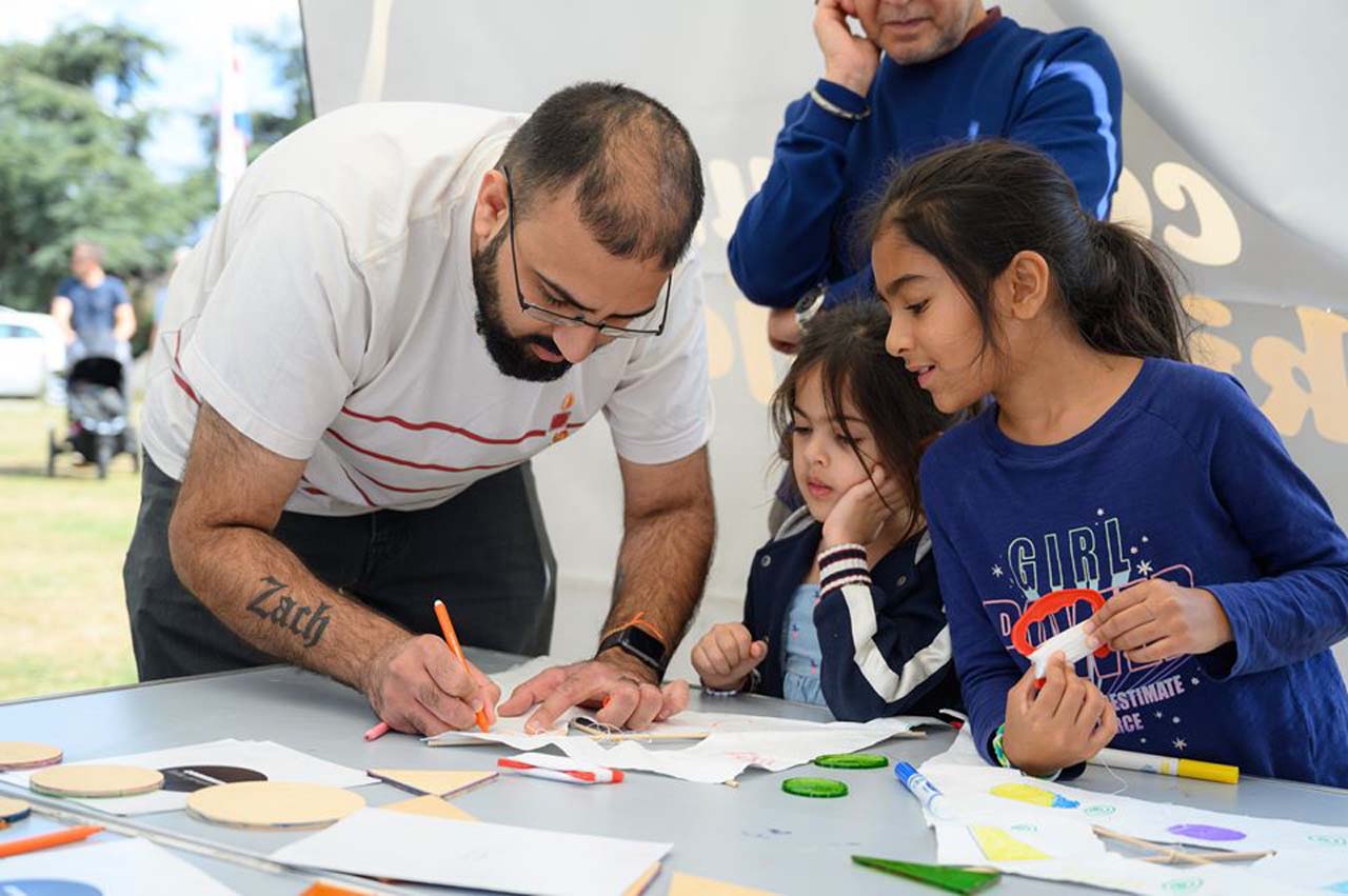 Norden Farm kite making