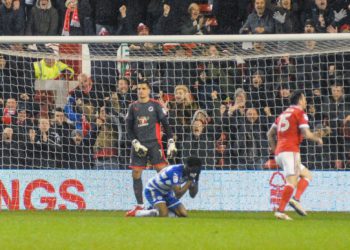 Lee Tomlin equalises