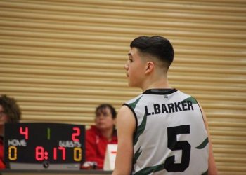 Liam Barker On Court For Kings