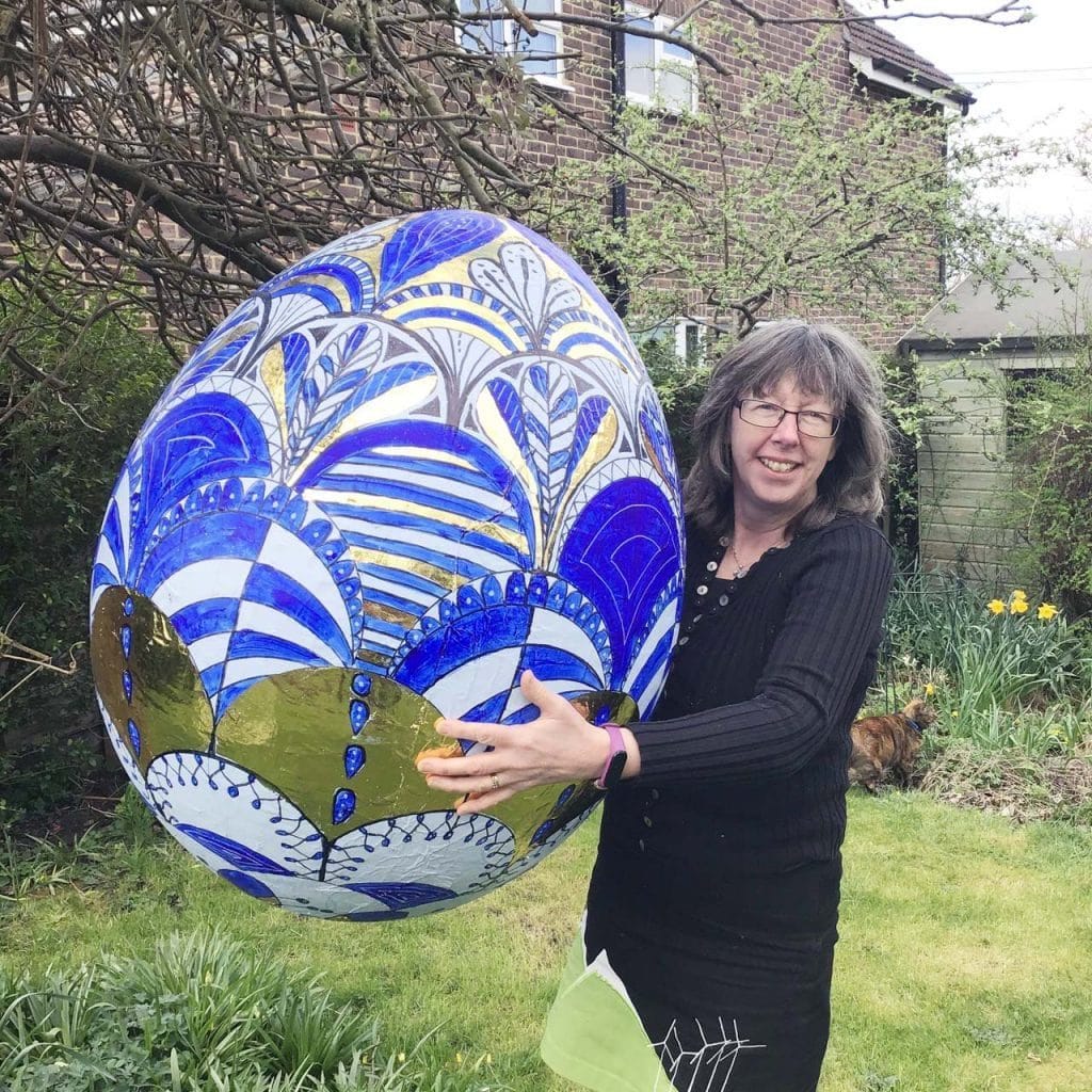 Liz Chaderton and egg