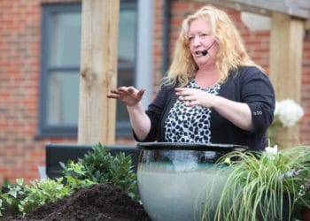 Charlie Dimmock