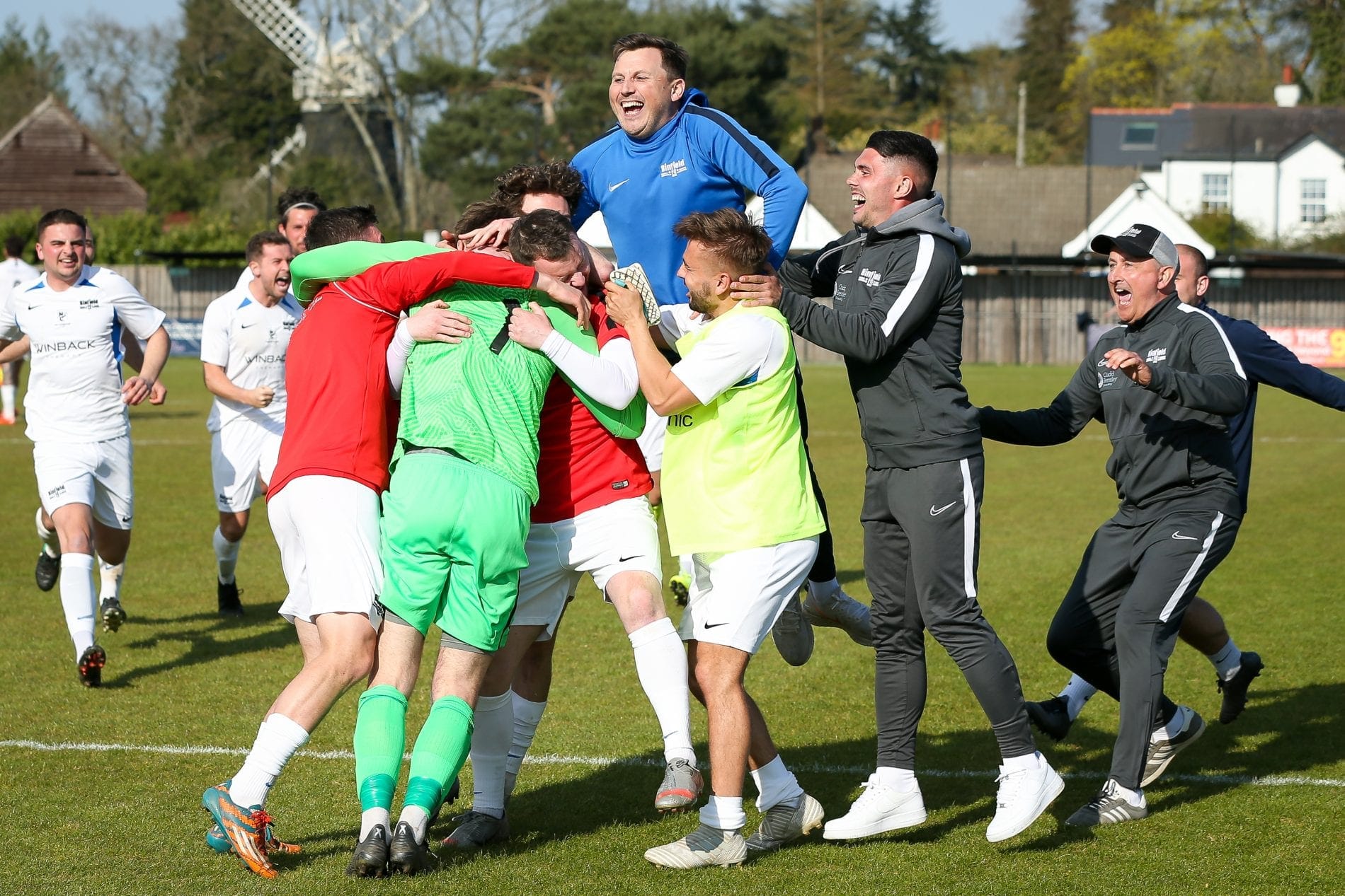 Hadley FC vs Binfield FC - FA Vase - NG Sports Photography 24 April 2021