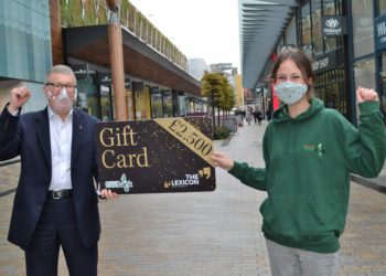 Rob Morris, general manager at The Lexicon (left) with Claire Mather from Bracknell Foodbank (right)