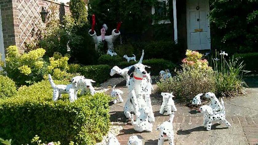 Sonning Scarecrows