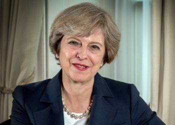 TheresaMay  e