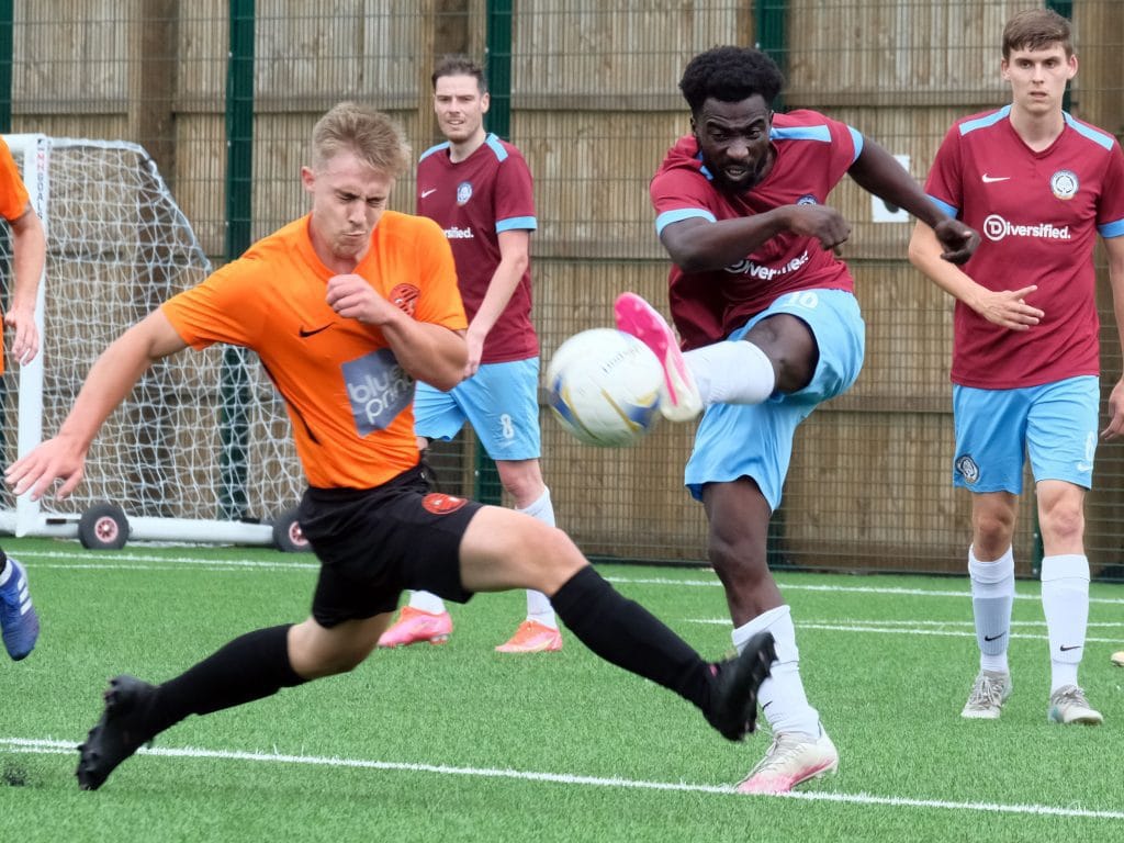 Wokingham & Emmbrook v Berks County Pictures: Andrew Batt FootballinBerkshire