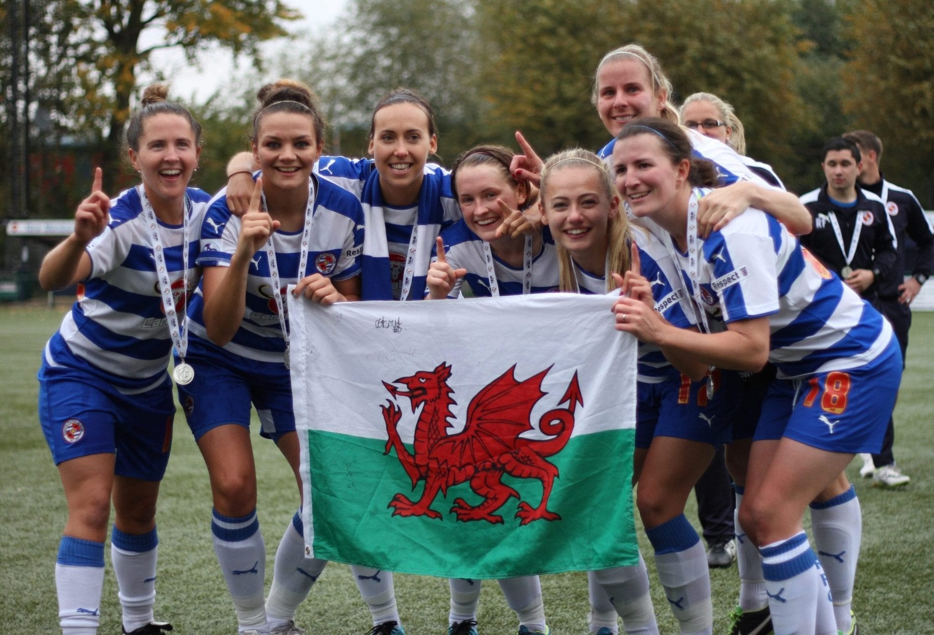 Reading'sWelshcontingentcelebrate PicbyNigelHoyle/GoalShots