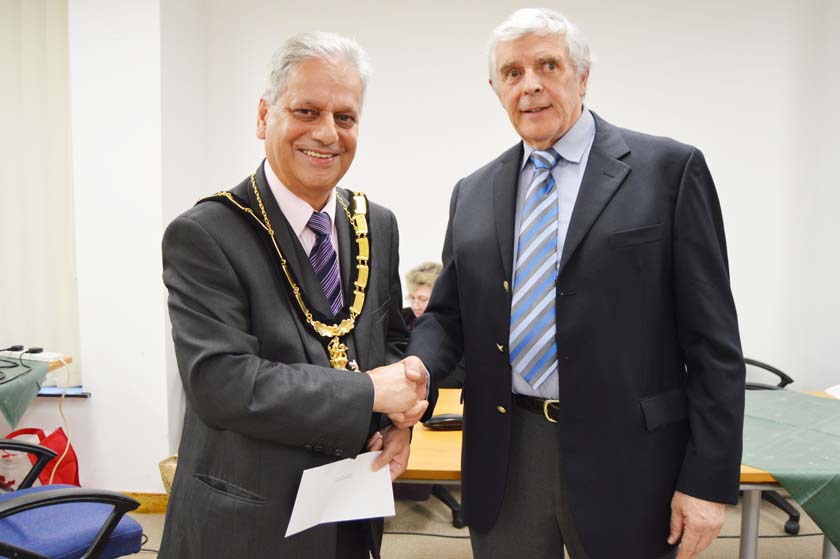 Wokingham Half Marathon charity presentation