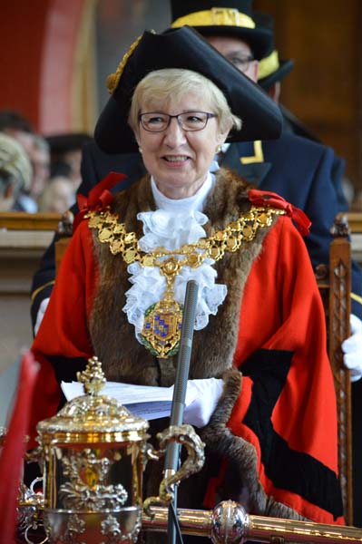 Wokingham Town Mayor making