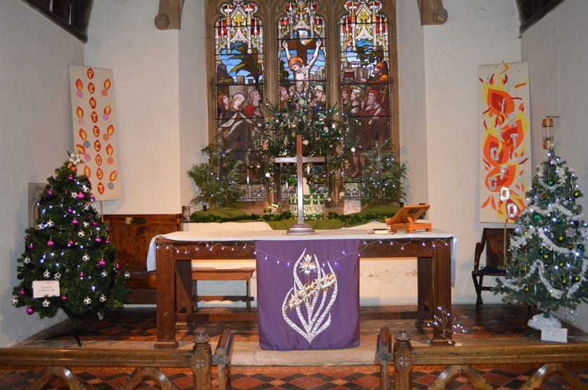 st marys shinfield christmas tree festival o