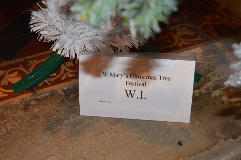 st marys shinfield christmas tree festival   o