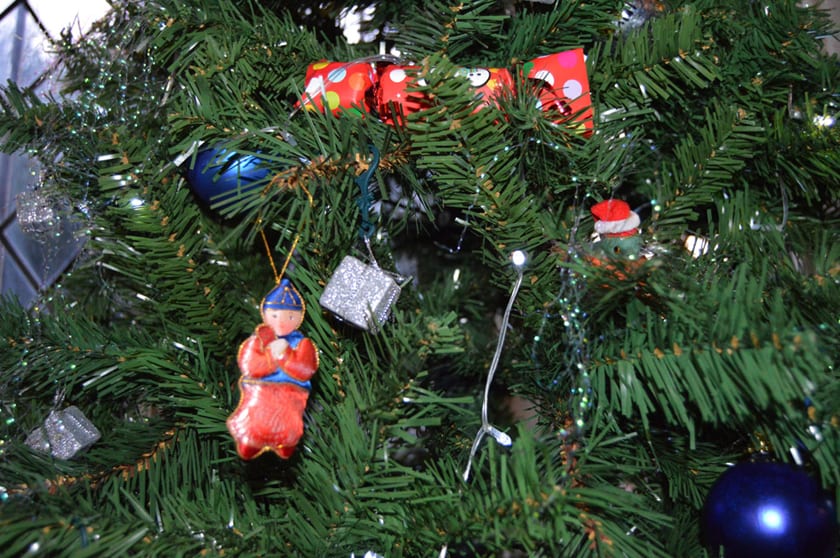st marys shinfield christmas tree festival   o