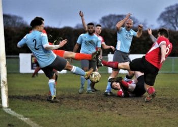 Woodley United v Eversley & California Picture: Richard Milam