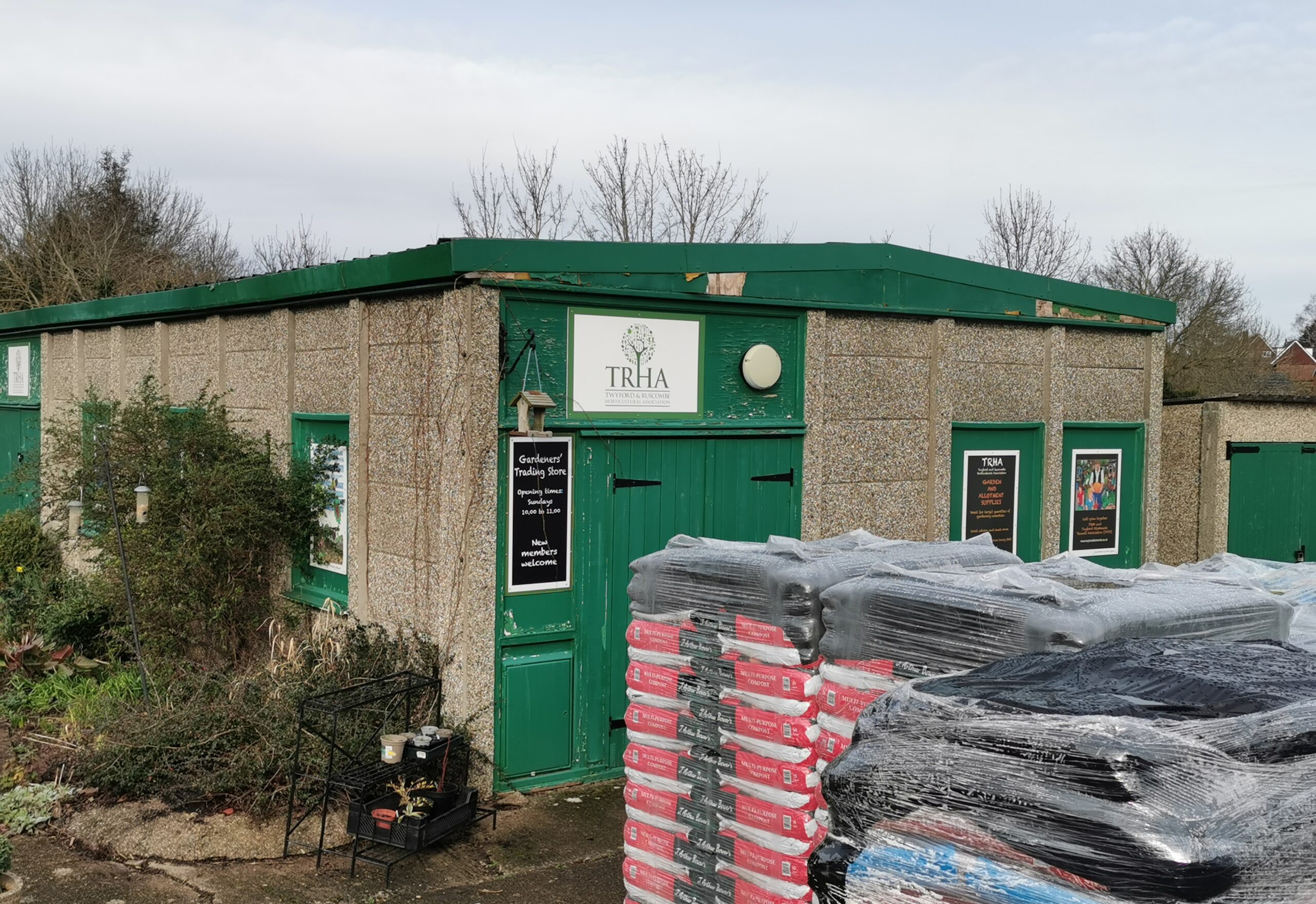 Twyford youngsters challenged to grow their own spuds Wokingham.Today