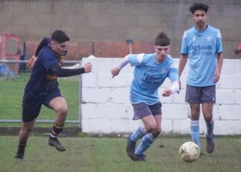 Kaylum Barlow in action for Woodley United Pictures: Peter Toft