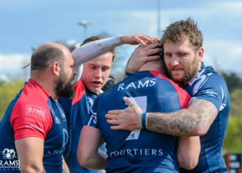Vooght and Robbie Stapley embrace Picture: Tim Pitfield