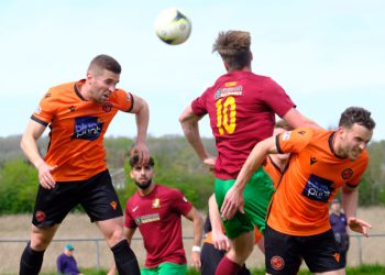 Holyport v Wokingham & Emmbrook Pictures: Andrew Batt