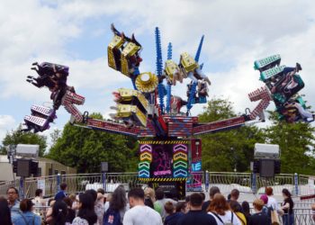 Fun at Woodley Carnival Picture: Joseph Creighton