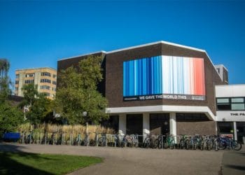 Palmer Building at the Univeristy of Reading showing its claimate stripes