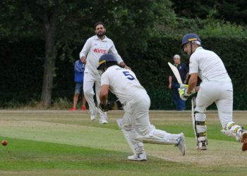 Sonning 2s (batting) v Bracknell Dave Coutts batting.