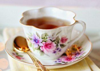 Berkshire MS Therapy is holding a sparkling afternoon tea in September Picture: Terri Cnudde from Pixabay