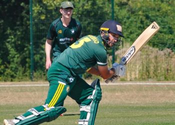 Wokingham (batting) v Buckingham Town Danny Housego batting