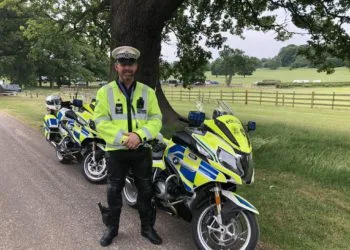 A THAMES Valley Police officer who usually patrols Berkshire on a motorbike is swapping his leathers for Lycra this weekend.