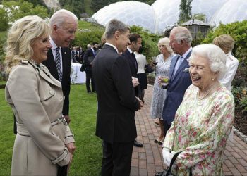 Her Majesty The Queen speaks to President Joe Biden, and First Lady Dr Jill Biden as she arrives for the G7 leaders summit reception and dinner at the Eden Project in 2021. Picture: Andrew Parsons via Wikimedia Commons