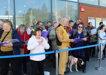 Travel champions joined in with Singhealthy Choir at the event. Picture courtesy of CLASP