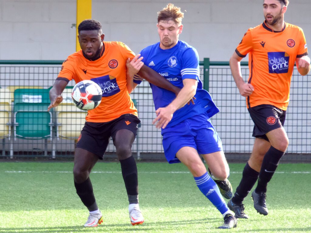 Broadfields United v Wokingham & Emmbrook Pictures: Andrew Batt